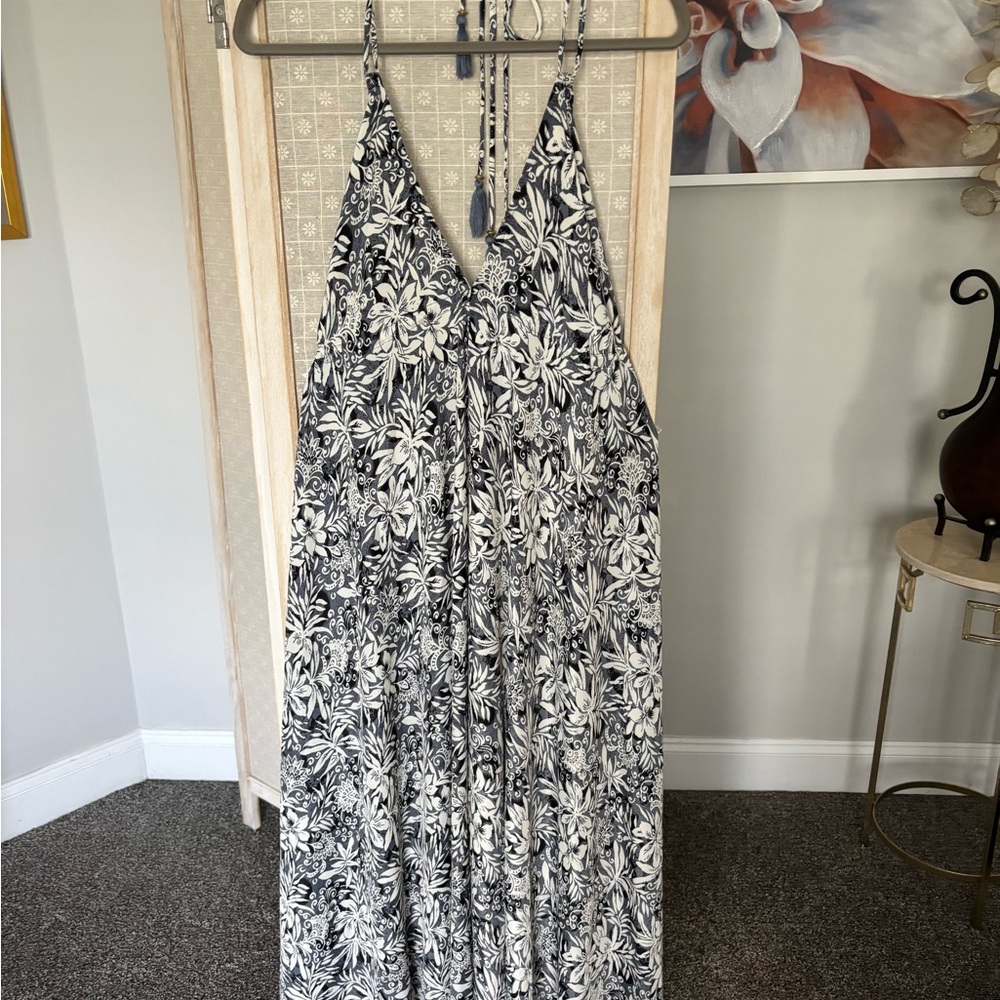 Black and White Halter Maxi Sundress Resort Wear